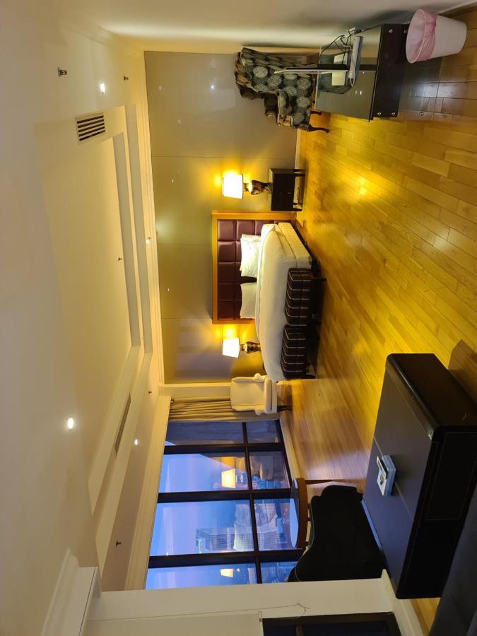Raymond Suites At Berjaya Times Square Kuala Lumpur Exterior photo